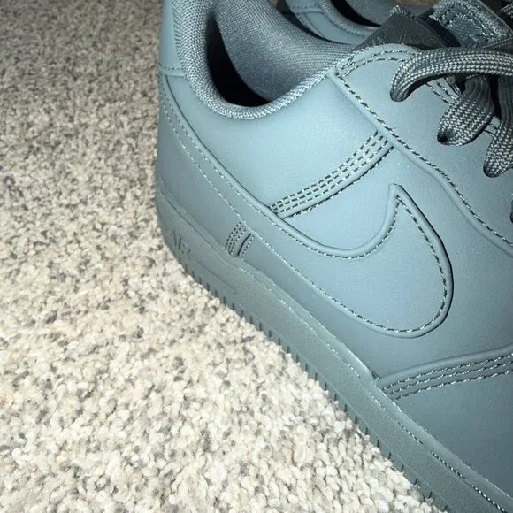 Nike Air Force 1 Low Retro Premium Bomber Grey Size 10.5 - Picture 3 of 9